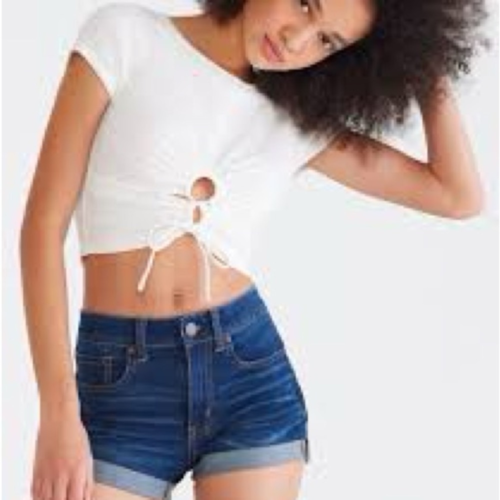 Aeropostale flex effects high waist midi
short, size 4